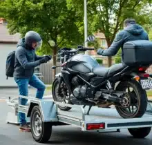 Comment attacher une moto sur une remorque